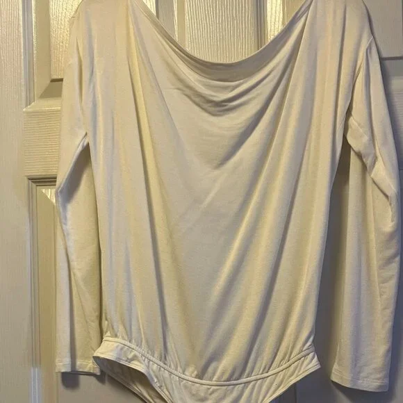 Paige Women's Suvi Long Sleeve Boat Neckline Bodysuit Blouse Ivory Color Size S - Picture 4 of 6